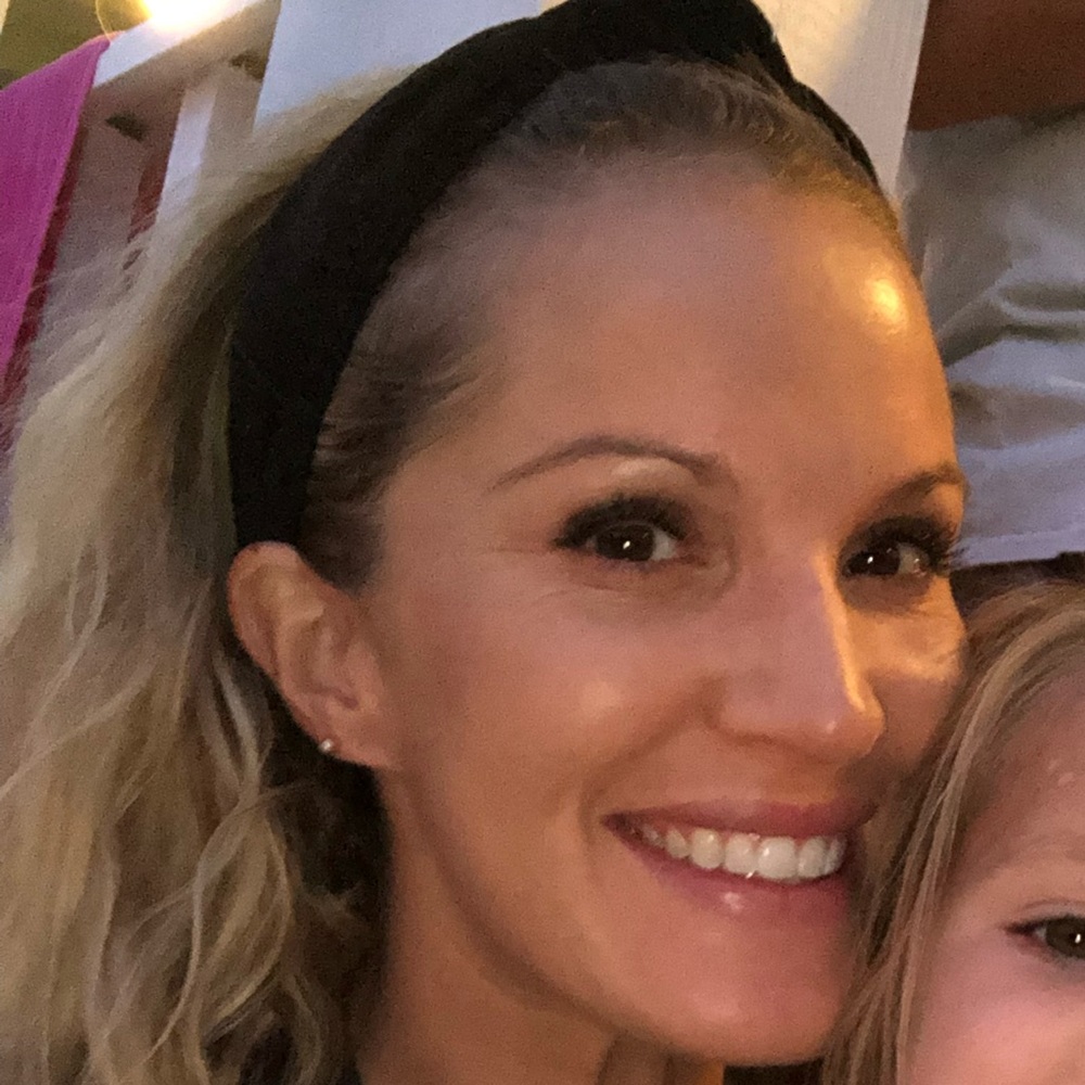 Meet your Posher, Elizabeth